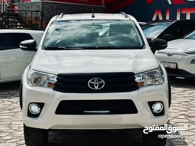 Used Toyota Hilux in Amman