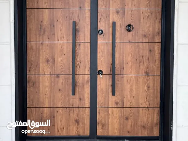 بيع وتفصيل ابواب الكاست المنيوم حسب الطلب