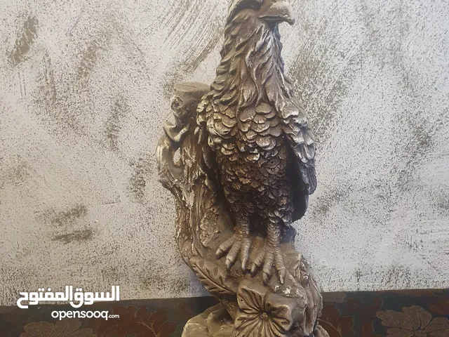 انتيكا تحفه على شكل نسر عدد 2 مصنوع من الجبصين بجوده عاليه وتستطيع طلائه اللوان مائيه او زيتيه