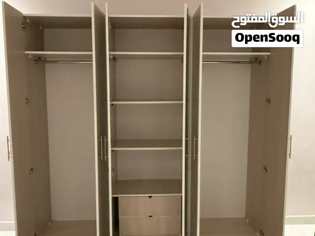 نجار فك وتركيب غرف النوم والستائر
