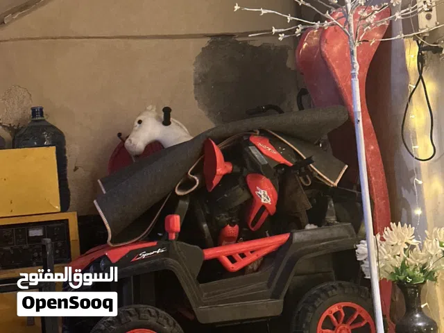 سيارة اطفال