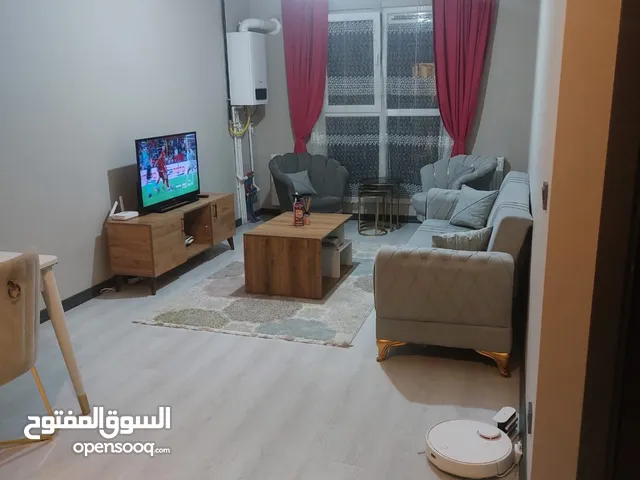 شقة للايجار السنوي 1+1 مفروش