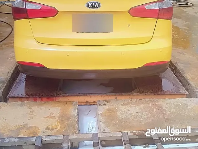 فورتي 2015 امريكي حادثه جاملغ وبنيد والباقي ليبل واحد بدون اي حادث عدى حادثه مال امريكا حجم 1800دوش