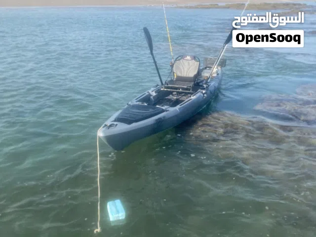 قارب كياك للبيع