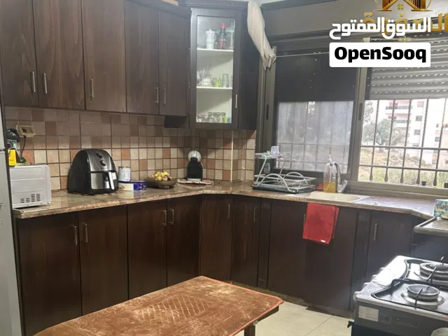 90 m2 2 Bedrooms Apartments for Rent in Ramallah and Al-Bireh Al Irsal St.
