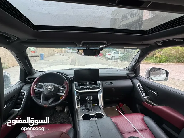 السلام عليكم لاندكروز موديل 2022.رقم بغداد