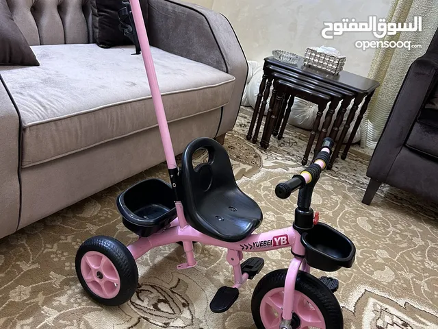 بسكليت وسكوتر وخيمة بحالة ممتازة متل الجديد