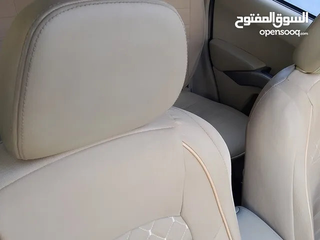 جيب متسوبيشي 7ركاب دفع رباعي 4*4سعر52