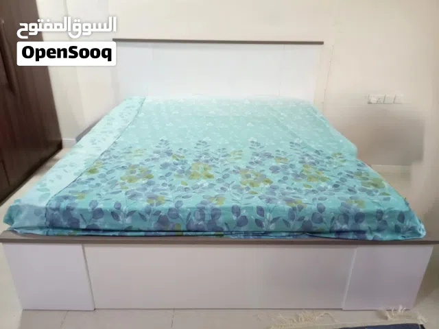 White bedroom set