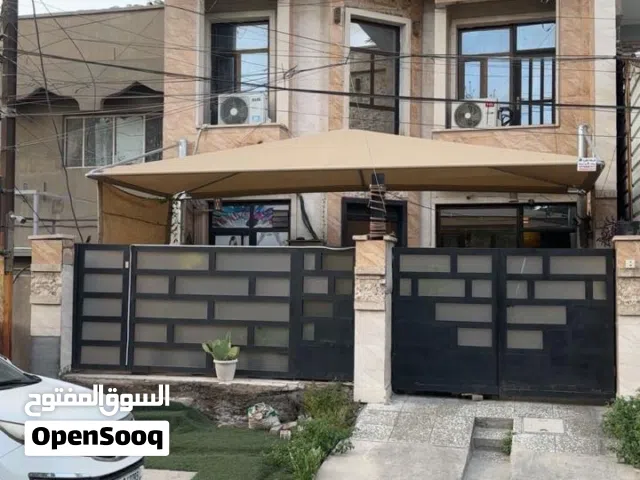دار للبيع في حي حطين يصلح سكني او تجاري