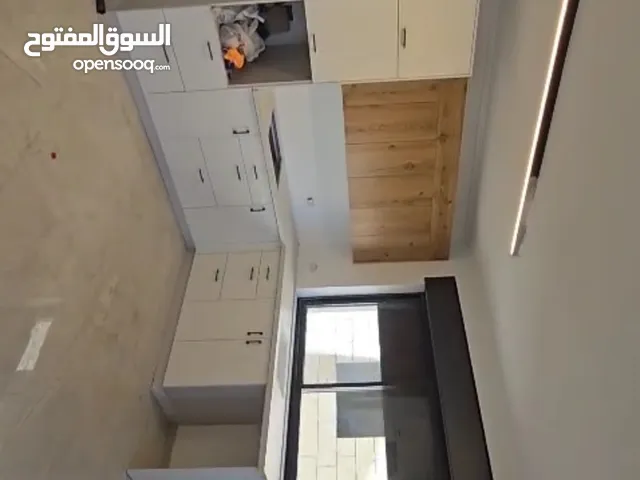 شقه للبيع في رافات