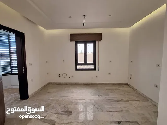 2024 m2 4 Bedrooms Apartments for Rent in Tripoli Fashloum