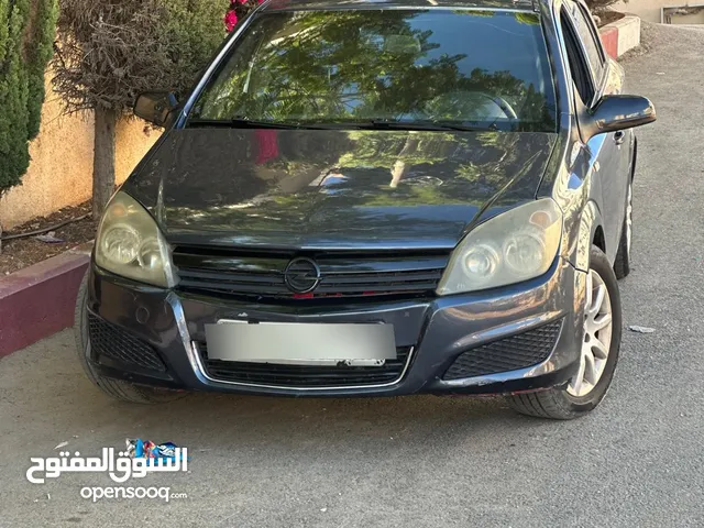 اوبل استرا 2006