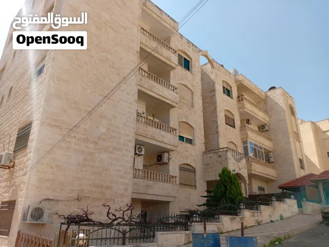 شقة واسعة و مطلة في تلاع العلي قرب كلية الخوارزمي و ادارة الإقامة و الحدود