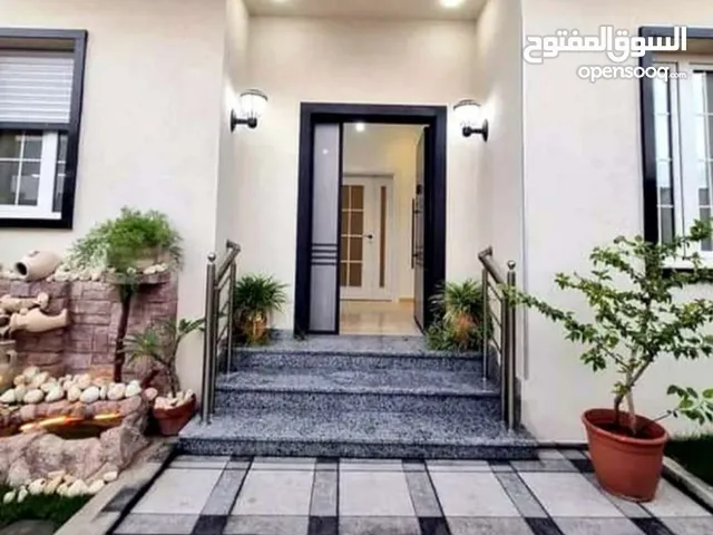 مبني قديم مسح مساحة الارض 357 متر علي الرئيسي طريق جامع التوبة موقع ممتاز