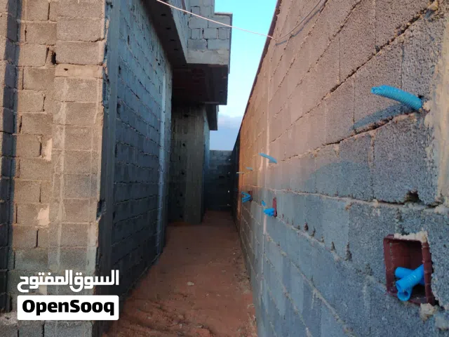 200 m2 3 Bedrooms Townhouse for Sale in Tripoli Qasr Bin Ghashir