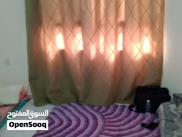 غرفة نظيفه جدا داخل شقة في المحج بالعامران