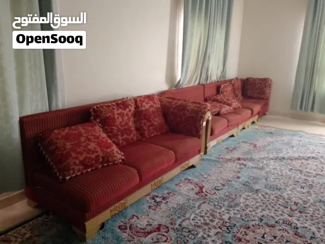 للبيع طقم كنب بحاله جيده