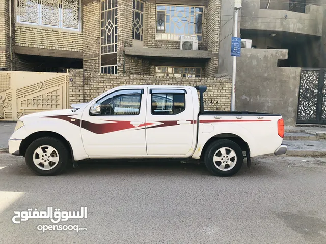 نيسان نيفارا 2013 للبيع