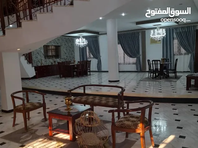 454 m2 5 Bedrooms Villa for Sale in Tripoli Ain Zara