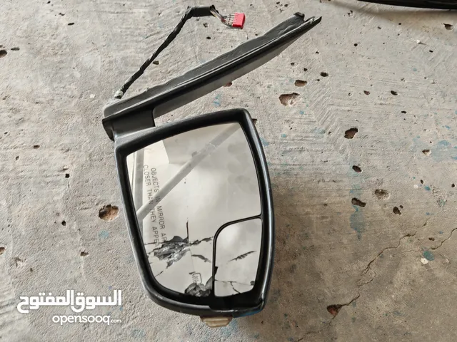 متوفر قطع غيار للفورد سي ماكس