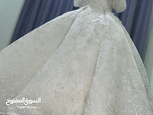 Weddings and Engagements Dresses in Al Dakhiliya