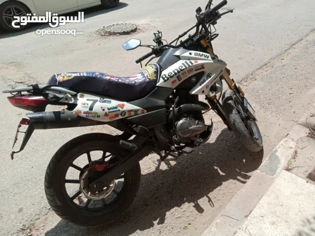 بنيللي 200 تريلا