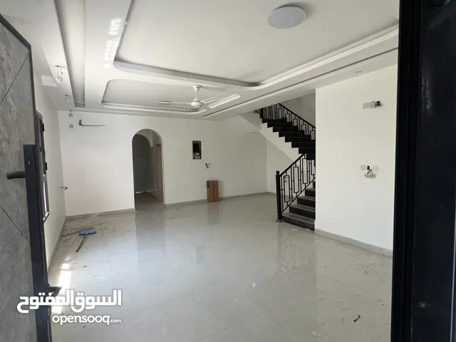 325 m2 4 Bedrooms Villa for Sale in Al Dakhiliya Bidbid