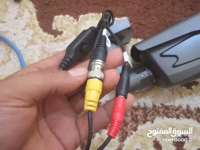 السلام عليكم مطلوب دي في دي يخدم كاميرات زي موضح في الصوره
