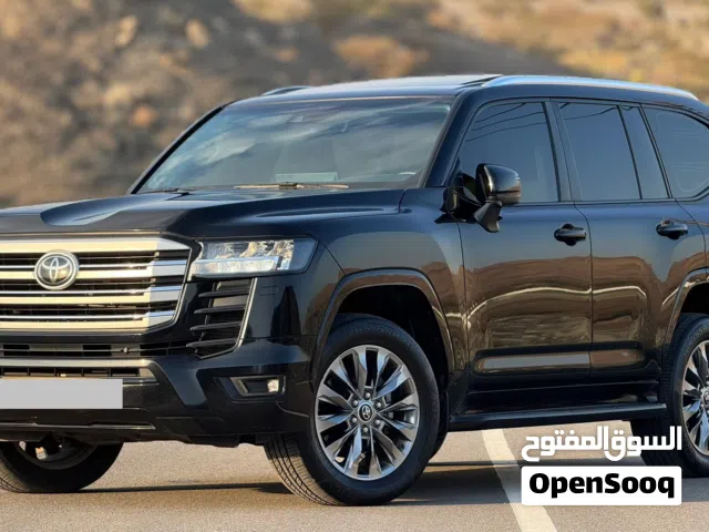 Used Toyota Land Cruiser in Muscat