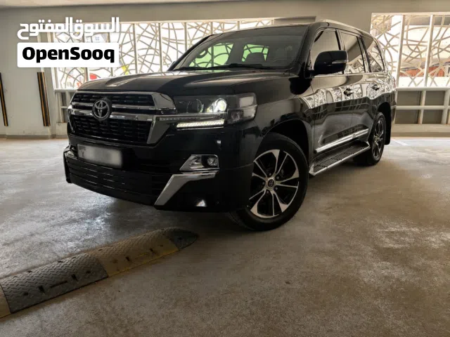 2021 Toyota Land Cruiser GXR V8 4.6 Grand Touring GCC Specs First Owner