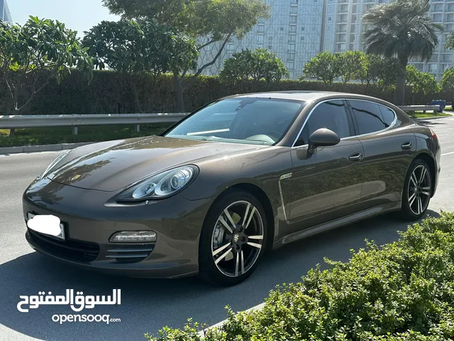 Porsche Panamera 4s