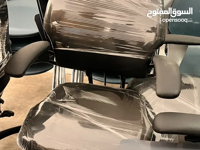 اثاث مكتبي