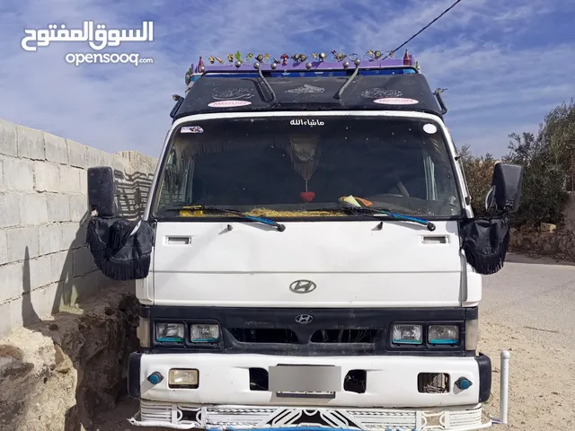 Box Hyundai 1998 in Mafraq