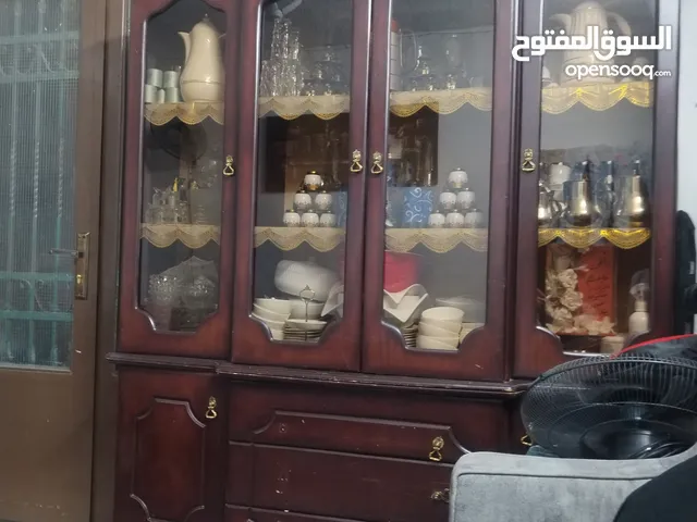بوفيه للبيع بحالة جيده