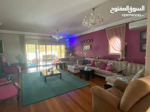 ستاندا الون في كمبوند متشطبه الترا سوبر لوكس في أفضل لوكيشن وافضل مساحه في التجمع الخامس في كميونتي
