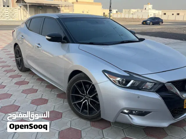 Nissan maxima SL Full option