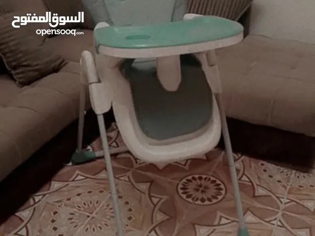كرسي طعام للبيع إستعمال بسيط
