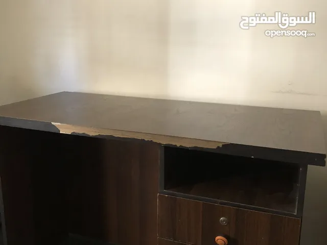 مكتب دراسة + طاولة كبيرة