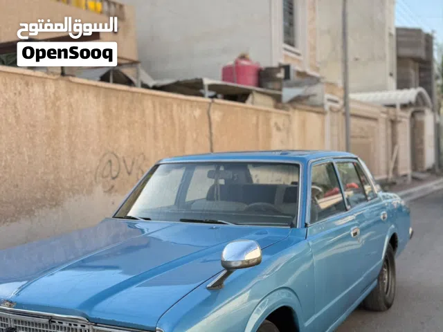 1975 تويوتا كراون Crown