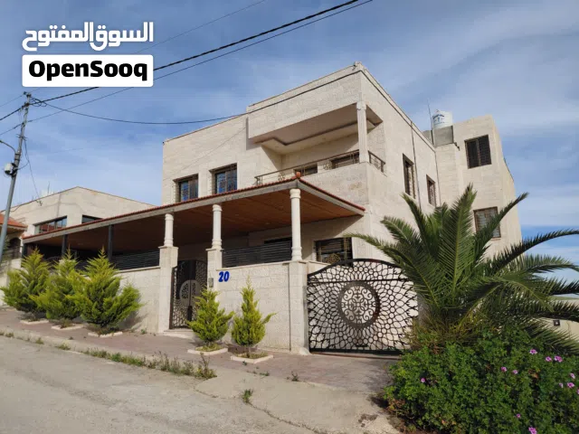 600 m2 3 Bedrooms Townhouse for Sale in Amman Shafa Badran