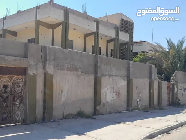 350 m2 More than 6 bedrooms Townhouse for Sale in Sirte Hai 3