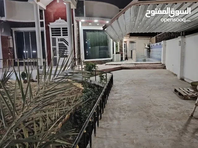 بيت في ابو غريب