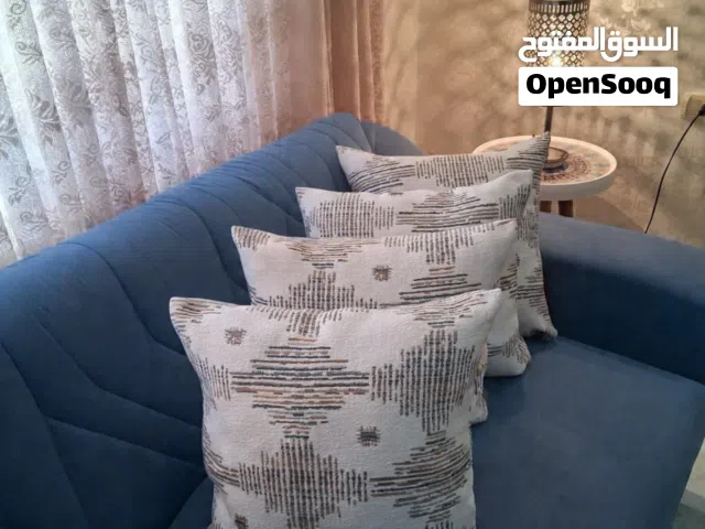 اربع دزينات كوشنز  بدون بوليستر للبيع شروة  مقاس ثقيل عالوجهين بسعر أقل من التكلفه