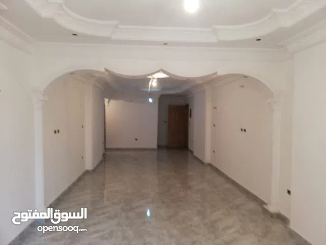 شقة للبيع شارع الملكة - بفيصل