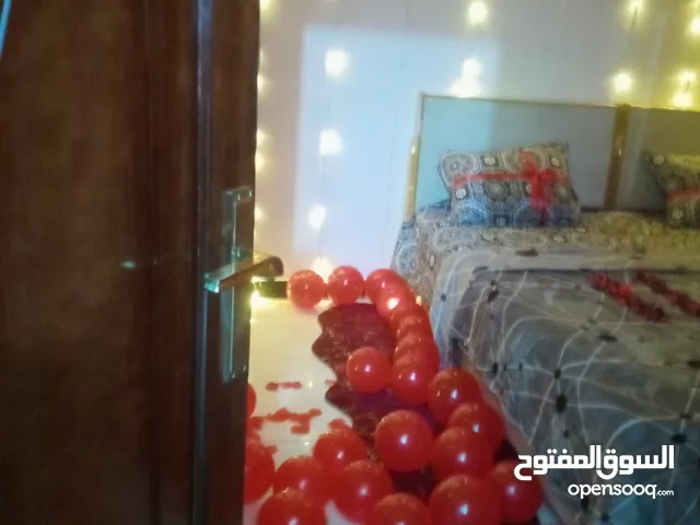 2500 m2 3 Bedrooms Apartments for Rent in Al Hudaydah Al-Hali