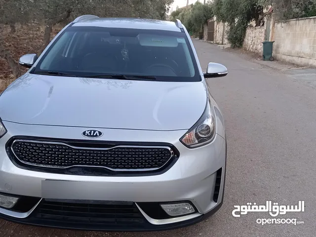 كيا نيرو 2018 للبيع