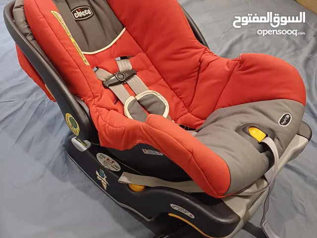 CHICCO BABY CAR SEAT FOR SALE.