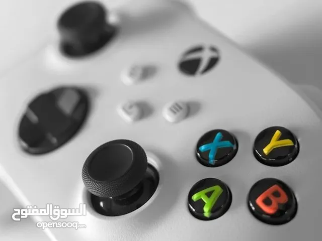يد xbox one مستخدم عرطة 10 الف ريال قديم