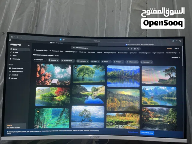 Curved gaming monitor. Barley new. Cash only payment